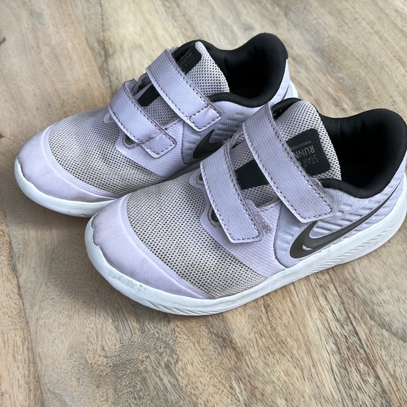 Nike Other - NIKE Star Runner Sneakers